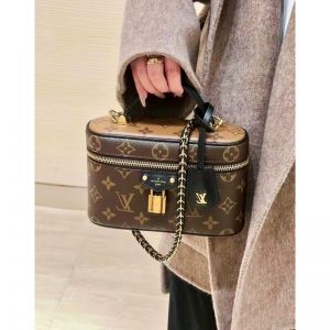 Louisvuttion_ Vanity bag premium quality with Double Box premium quality 