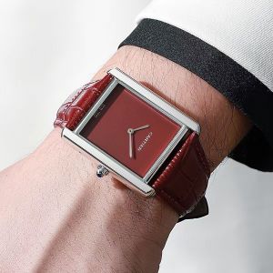 Cartie r Tank Slim edition watch