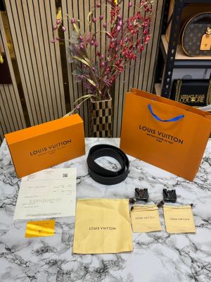 LOUIS_VUITTON BELT COMBO PREMIUM QUALITY WITH OG BOX AND CARRY BAG (LV-4)