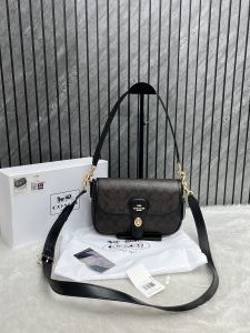 Coach_Turnlock_Hadley_Black_Shoulder_Crossbody_Bag_With_OriginalBox
