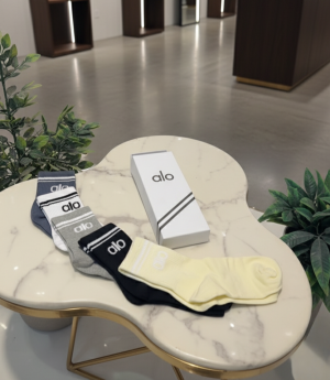 Alo IMPORTED SOCKS 5 PLEASE SET