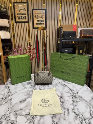 Gucci_GG_Supreme_Sling_Bag_With_Magnetic_Box_And_Dust_Bag_Including_CarryBag