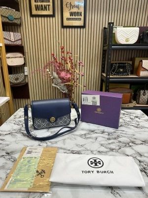 TOR_Y BURCH DIGERNER SLING WITH OG BOX AND DUST BAG PREMIUM QUALITY (BROWN)