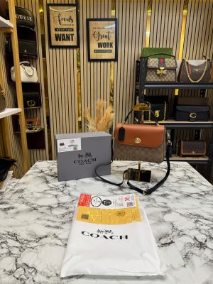 Coac_h Cassie Crossbody Bag With Box And Dust Bag