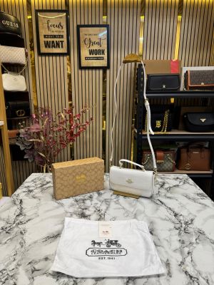 Coach_Hailey_Bold_Signature_Crossbody_Bag_With_Box_And_Dust_Bag_(8822-White)