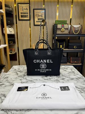 Chane_l paris-rue cambon timeless tote bag (black)