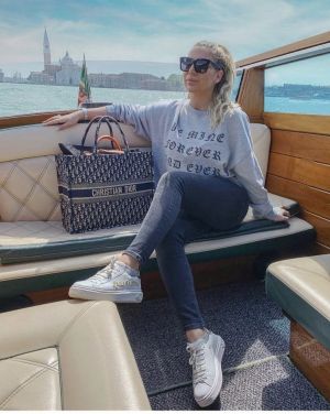 Dior_Book_Tote_Oblique_Embroidery_With_OG_Box_&_Dust_Bag_&_Scarf_(Navy-154)