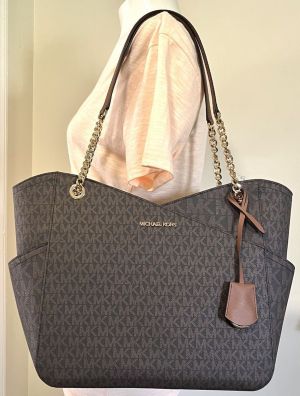 Michael_Kors tote with dust cover
