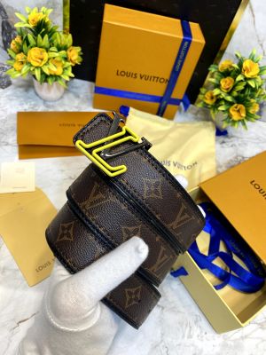 LOUIS_VUITTON PREMIUM BELT WID OG BOX DUST BAG CARD