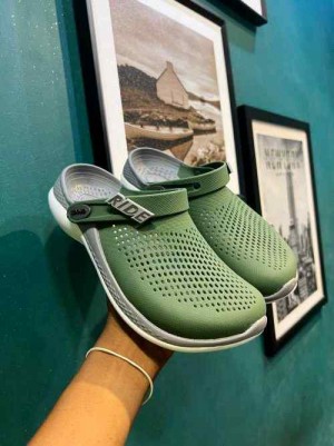 crocss Lite Ride 360 Clogs Army Green Grey