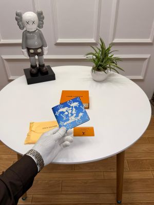 LOUIS_VUITTON_PREMIUM_LEATHER_WALLET_WITH_OGBOX_CARDS_DUSTBAG_TAGS_ETC_EA60