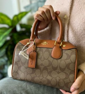 _Coach_speedy_high_class_with_og_box