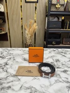 HERMES PREMIUM BELT WITH OG BOX DUST TAN H50