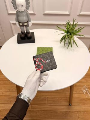 GUCCI_SNAKE_PREMIUM_LEATHER_WALLET_WITH_OGBOX_BUTTERPAPER_ETC_EA97