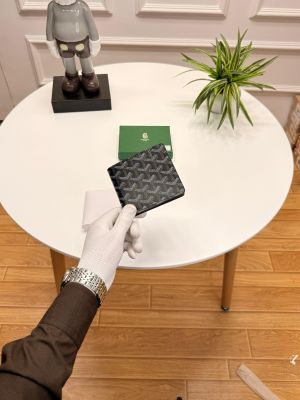 GOYARD _PREMIUM_LEATHER_WALLET_WITH_OGBOX_BUTTERPAPER_ETC_EA103