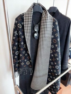 Louis_Vuitton_Premium_Unisex_Woollen_Stole_withbox_5710