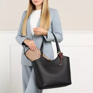 _Coach_Day_tote_bag_with_dust_bag_&_carry_bag