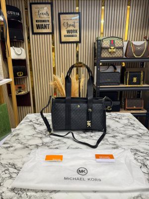 Michael_Kors Romee Signature Logo Crossbody Bag With Dust Bag And Card (Black)