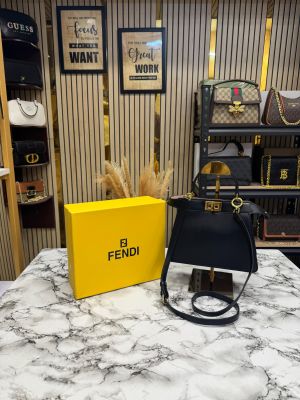 Fendi_Peekaboo_IseeU_Shoulder_Bag_With_Box_(731-Black)