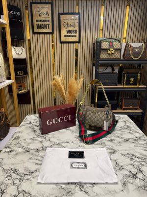 Gucci_GG_Ophidia_Shoulder_Bag_Includes_Cherry_Locket_Box_And_Dust_Bag_(Grey)