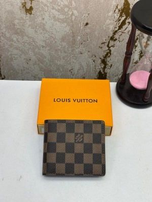 LOUIS _VUITTON BROWN PREMIUM WALLET WITH OG BOX MODEL NO -28
