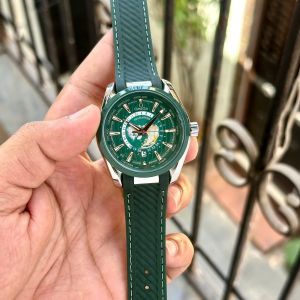 Omeg_a Seamaster green