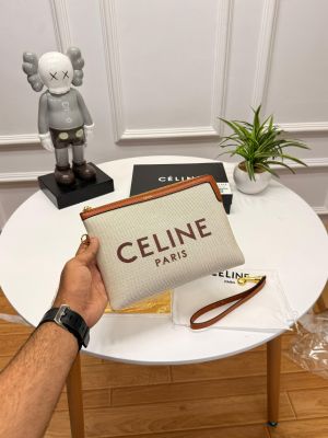 Celine_paris_womens_messenger_pouch_with_holder_ogbox_etc_ea180