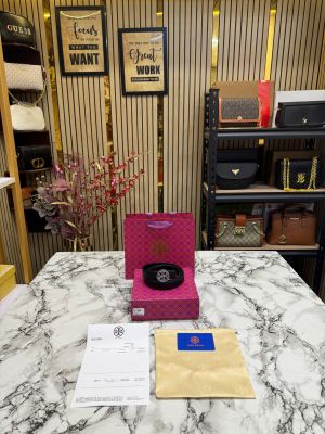 Tory Burc_h Black Leather Belt with Signature Silver Logo Buckle Includes box dust bag and carry bag (T5-3)