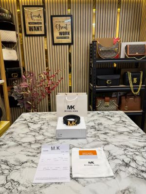 Michael_Kors Leather Belt with Gold MK Buckle Includes Box Dust Bag & Carry Bag (31-2 Black)