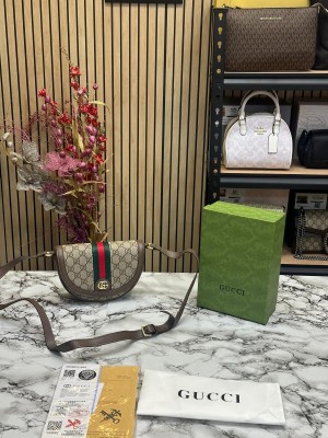 GUCC_I GG HORSESHOE SHOULDER BAG WITH OG BOX AND DUST BAG (BROWN)