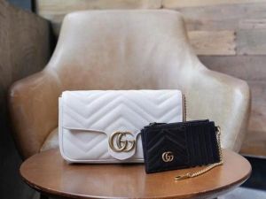 Gucci_GG_Marmont_With_Pouch_Premium_Shoulder_Bag_With_OG_Box_&_Premium_Dust_Bag_&_Carry_Bag_(White-878)