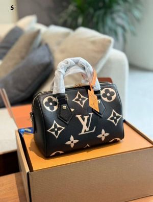 Louis_Vuitton_Speedy_Black-White_Highend_With_OriginalPacking