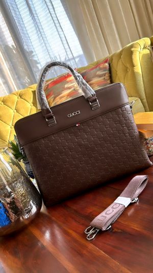 gucci_Polished_Premium_Quality_Laptop_Bag_5750