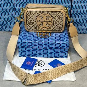 _Tory_burch_miller_camera_crossbody_bag_with_og_box_(3300-1-apricot)