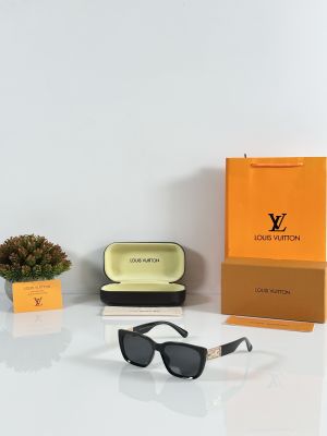Louis_Vuitton_WMNS_5503_Black