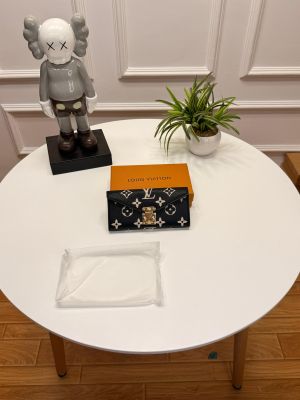 Louis_vuitton_lv_metis_premium_womens_longwallet_with_ogbox_ea153