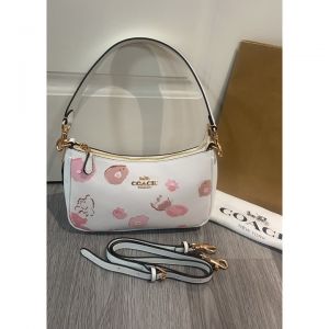Coach_teri_premium_shoulder_bag_highend_with_original_box_premium_packing(with kitchen)
