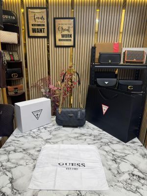 Guess Noelle Crossbody Camera Bag With Box And Dust Bag Including Carry Bag (grey black)