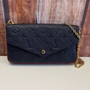 Louis_Vuitton Clutch Wallet With Damage Box (no return)