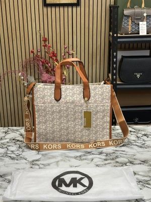 Michael_Kors Gigi Hand Bag With Dust Bag (Biege)