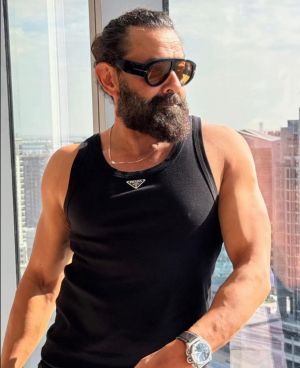 Prada.Milano.Imported.Very.Premium.Sendo.CS227