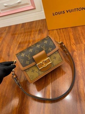 _Louis_vuitton_dauphine_bag_with_og_box
