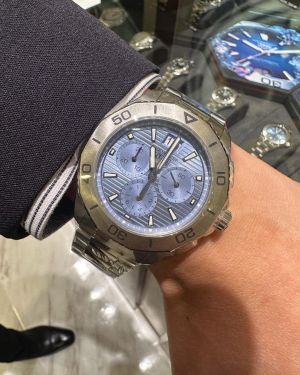 Tag_heuer AquaRacer professional 200 Chronograph 