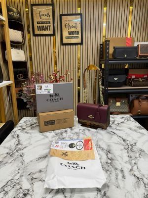 Coac_h Klare Crossbody Bag With Double Og Box And Dust Bag (Red)