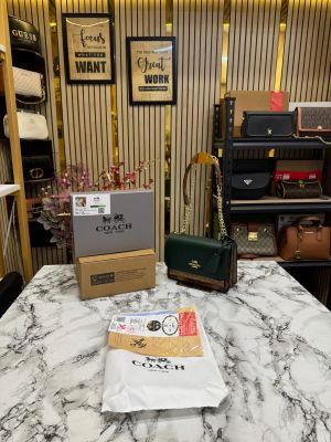 Coac_h Klare Crossbody Bag With Double Og Box And Dust Bag (Green)