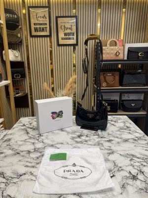 PRAD_A RE EDITION GLOSSY BAG WITH OG BOX DUST BAG CARD BLACK 