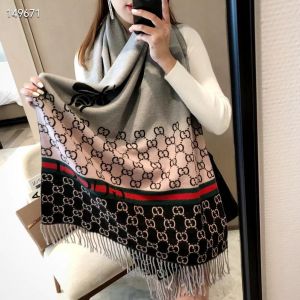 Gucci_Premium_Unisex_Woollen_Stole_withbox_5823