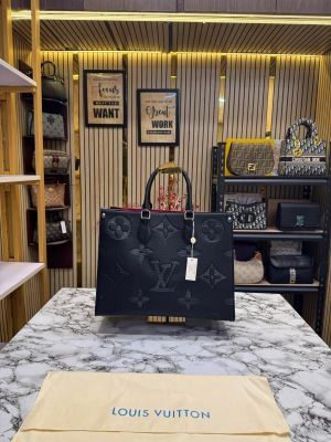 LOUIS_VUITTON PREMIUM ONTHEGO WITH DUST BAG (BLACK)