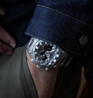 Casio G shock Ga-V01-1A Silver