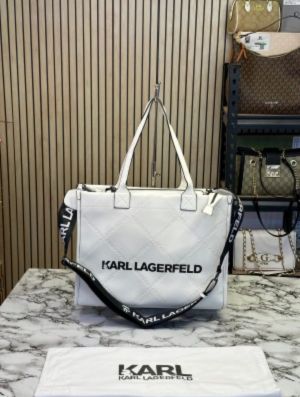 KARL LAGERFELD PREMIUM TOTE WITH DUST BAG (WHITE) Z7354